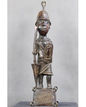 Wojownik króla Oba. Brąz....