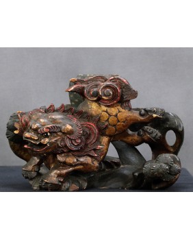 Komainu. Drewno. Japonia....