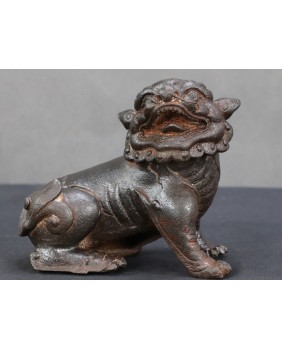 Pies Foo. Żelazo. Japonia....