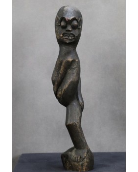 Demon. Drewno. Azja ?...