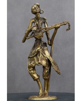 Muzyk. Brąz. Douda Derme....