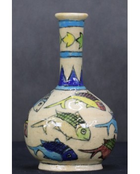 Wazon z motywem ryb....