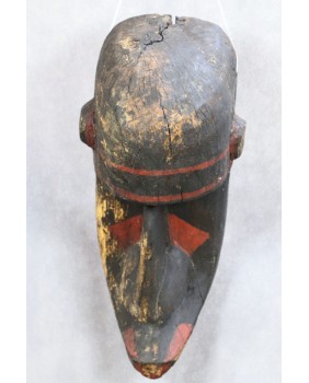 Maska. Drewno. Toma....