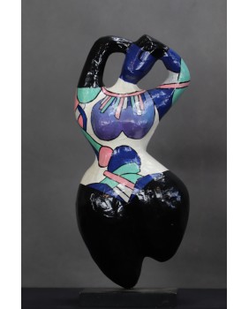 Nana. Papier mache. Niki de...