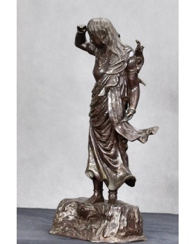 Amo. Poławiaczka muszli....