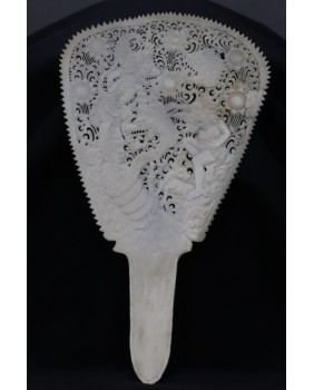 Wachlarz. Kość wołowa....