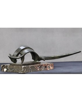 Jaszczur. Brąz. Kamień. J....