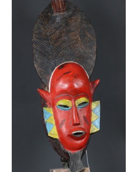 Twarz. Maska. Guro. Drewno....