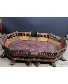 Siedzisko. Tron Maharadży....