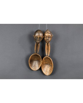 Para ceremonialnych łyżek....