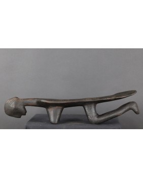 Podgłówek. Drewno. Dogon....