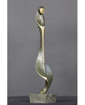 Kobieta o szerokich...