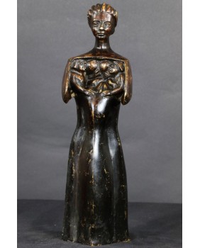 Karmiąca. Brąz. Lucille...