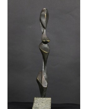 Kobieta. Brąz. Kamień....