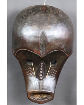 Maska inicjacyjna. Drewno....