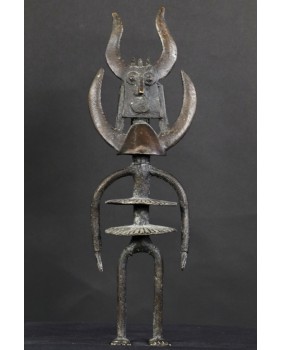 Postać w afrykańskiej...