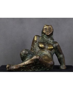 Leżąca. Akt. Brąz. Europa....