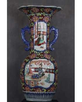 Olbrzymi wazon Imari....