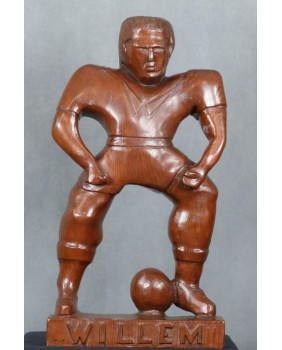 Piłkarz. Drewno. Art Brut....