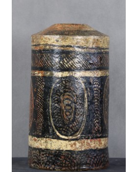 Naczynie. Urna? Ceramika....