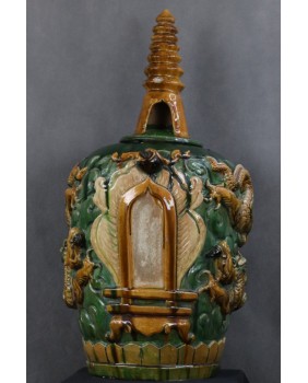 Waza z pokrywą. Ceramika....