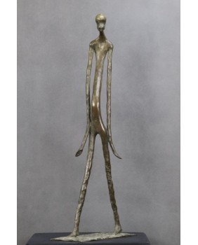 „Walking Man”. Brąz. K. N....